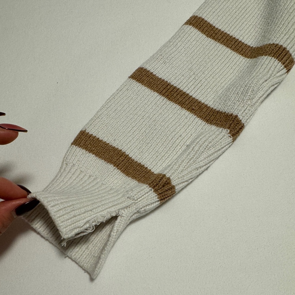 Abercrombie Women’s Striped Cream and Tan Sweater - Picture 7 of 7